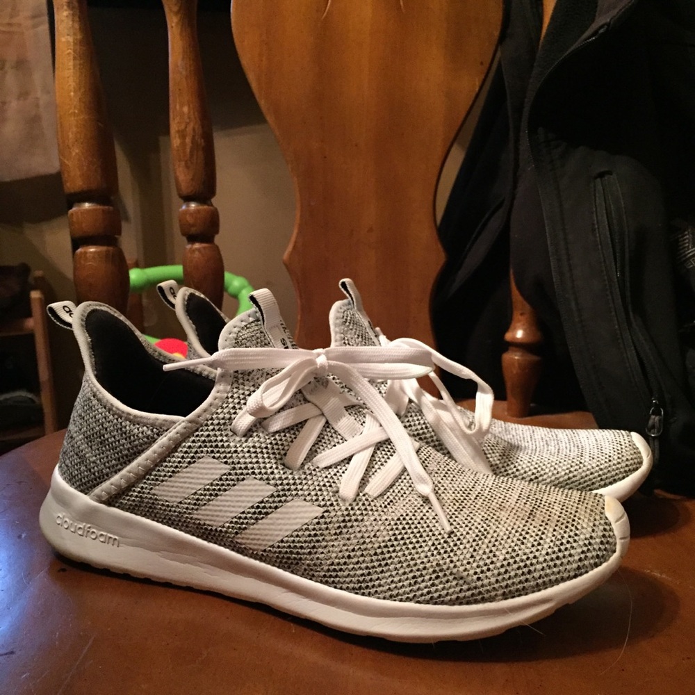 adidas cloud foams men’s 9.5